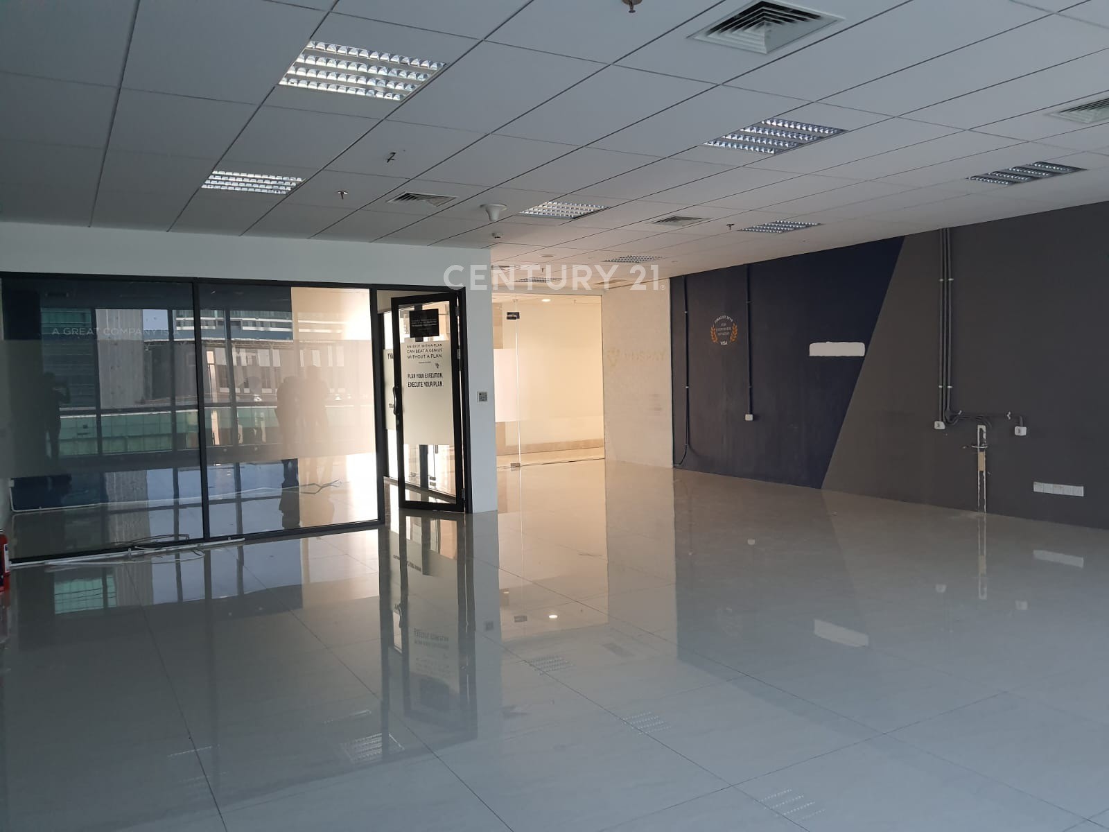 DISEWAKAN OFFICE SPACE PURI INDAH FINANCIAL TOWER 