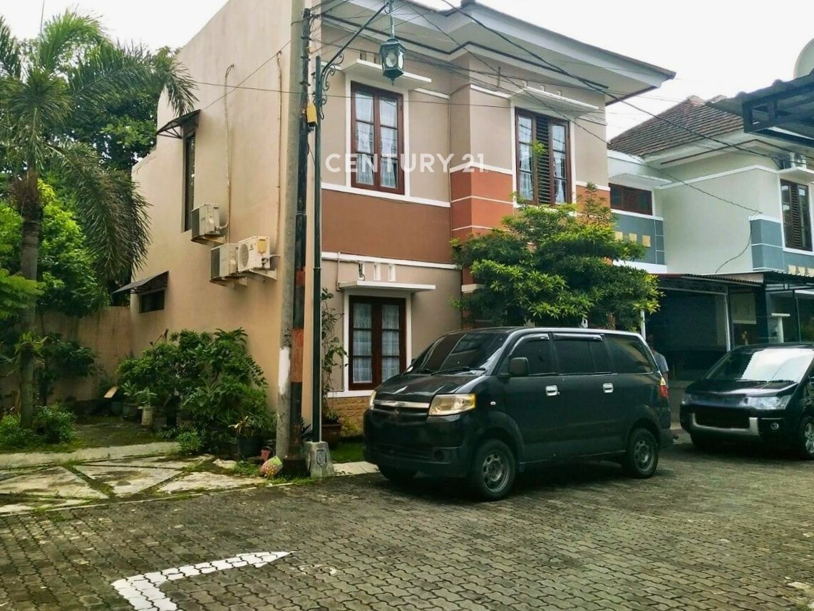 Rumah Dalam Perumahan Dengan One Gate System Selatan UIN Jogja