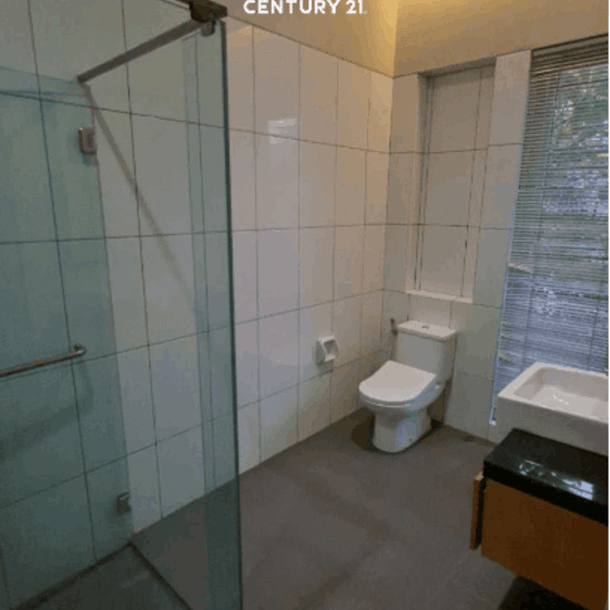 Di Sewakan Rumah Bagus Dan Tenang With S Pool
