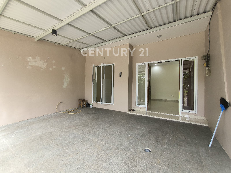 Disewakan Rumah 1,5 Lantai Kosongan Super Bersih Di Melati Mas