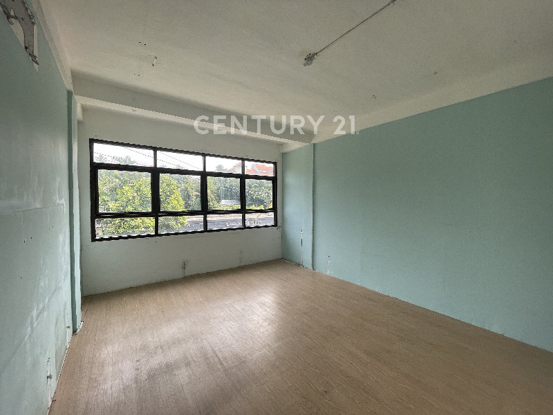 Padel Spot! Ruko 2 Lantai Dengan Rooftop Siap Pakai Di Kemang