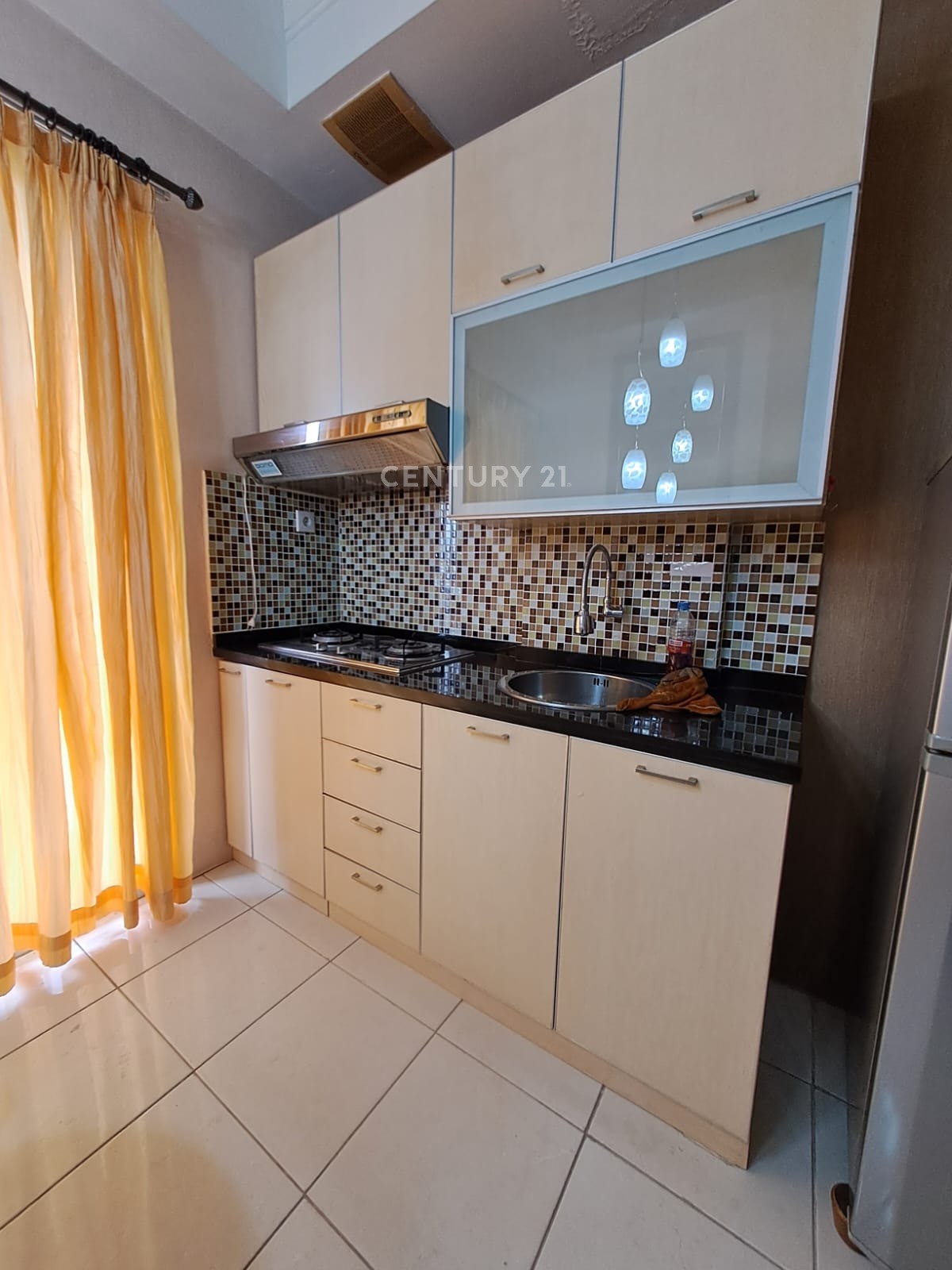DISEWAKAN APARTEMEN MEDITERANIA GARDEN 2