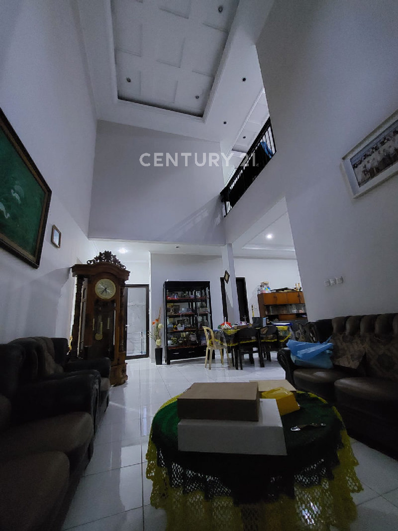 Rumah 2 Lantai Hook Siap Huni Kelapa Gading Timur LT 169m² SHM 