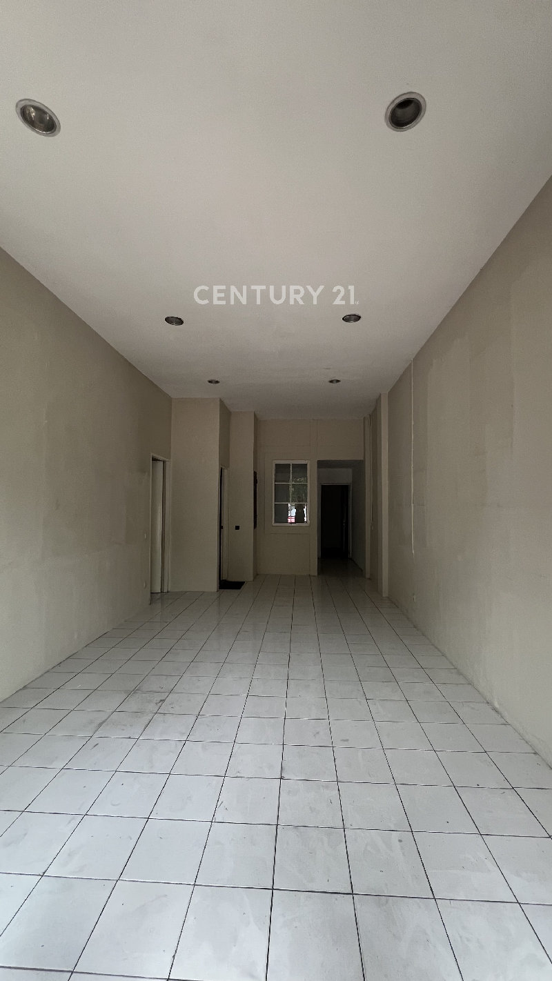 Ruko Di Jalan Mendut Perum  Karawaci Tangerang