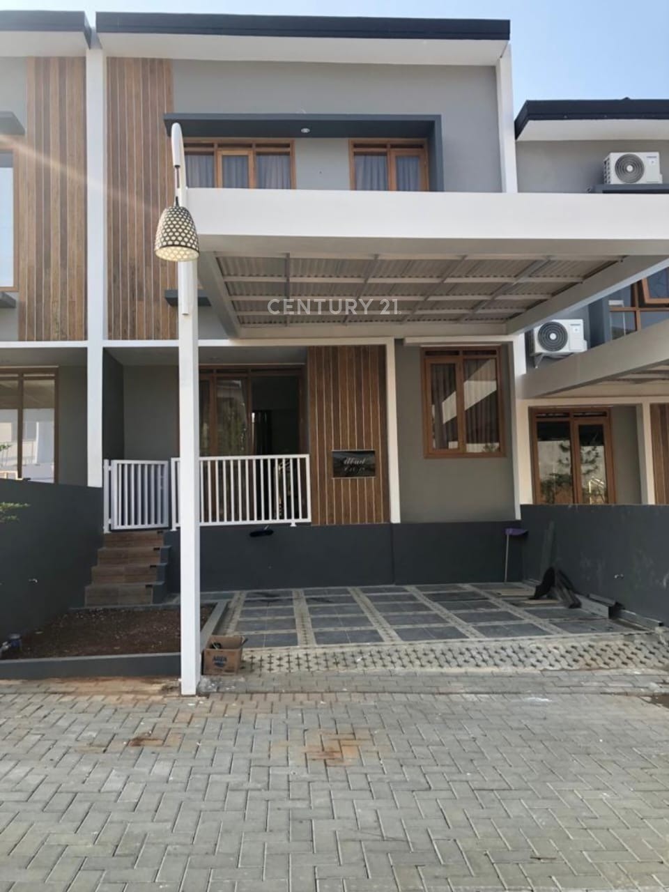 Rumah Asri Terawat Di Bali Garden Bandung