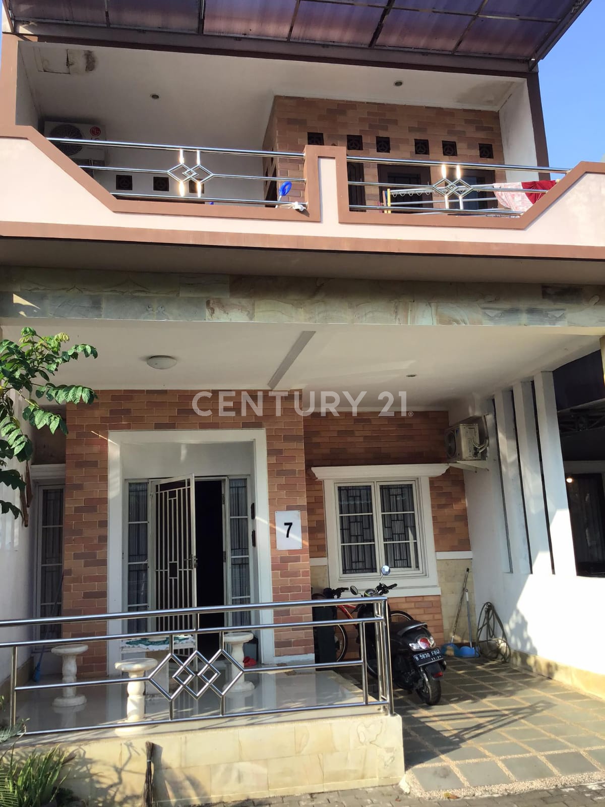 Rumah Cantik 2 Lantai Cluster Lejardin Lippo Cikarang
