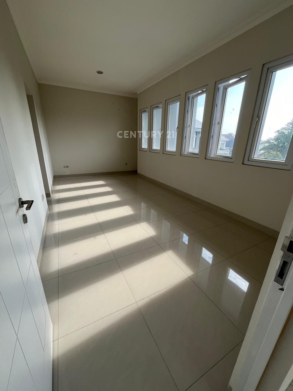 Rumah 2 Lantai Di Kota Wisata Cibubur   