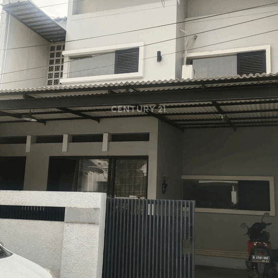 Dijual Rumah Bonus Kosan 3 Pintu Di Jakarta Timur