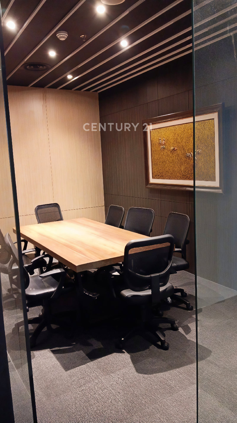 Office Space Soho Capital Tanjung Duren Fully Renov Siap Pakai