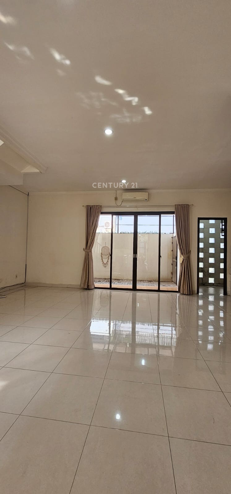 Rumah Siap Huni 4 KT Di Discovery Bintaro Lr14118    
