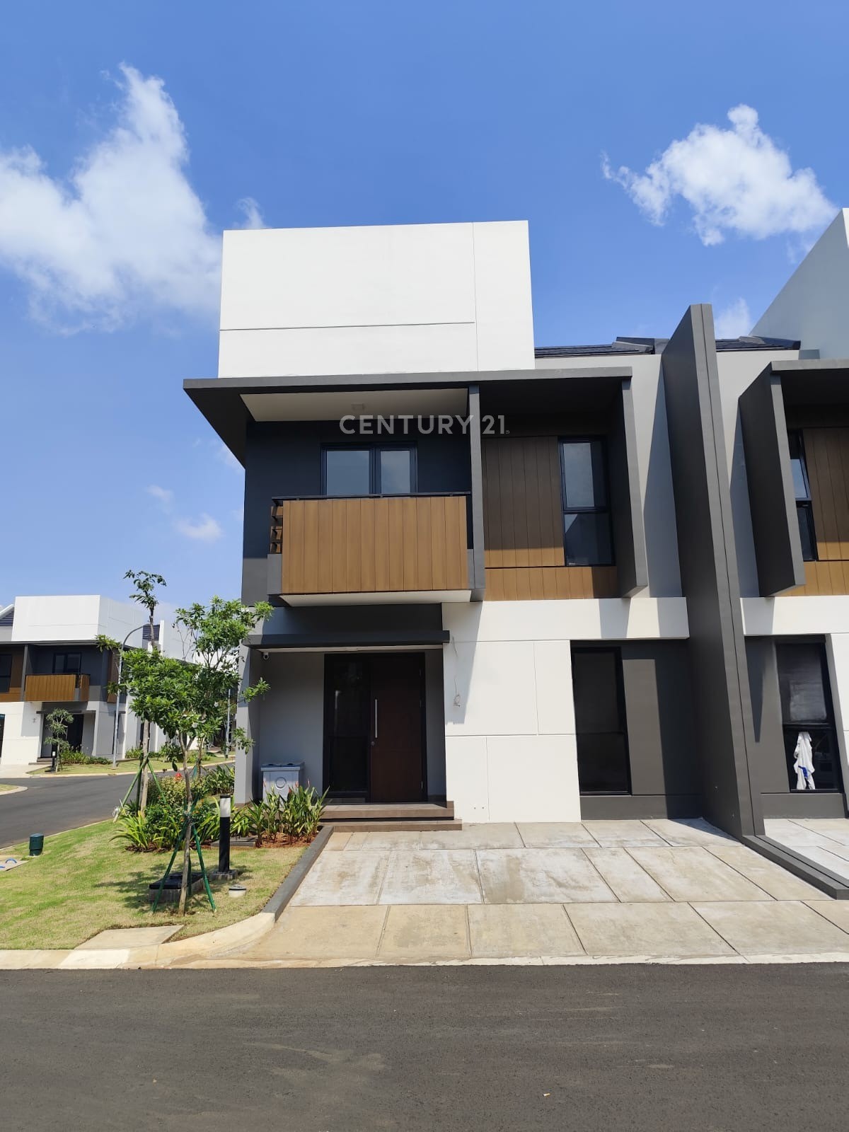 Disewakan Rumah Summarecon Beksi                                 