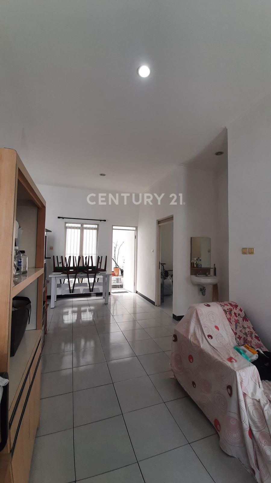 Rumah Nyaman Di Taman Holis Indah Siap Huni 