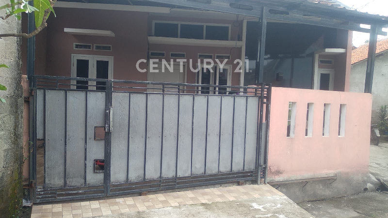 Rumah Posisi Hoek Akses Mobil Ada Carport Di Bekasi Utara S8992