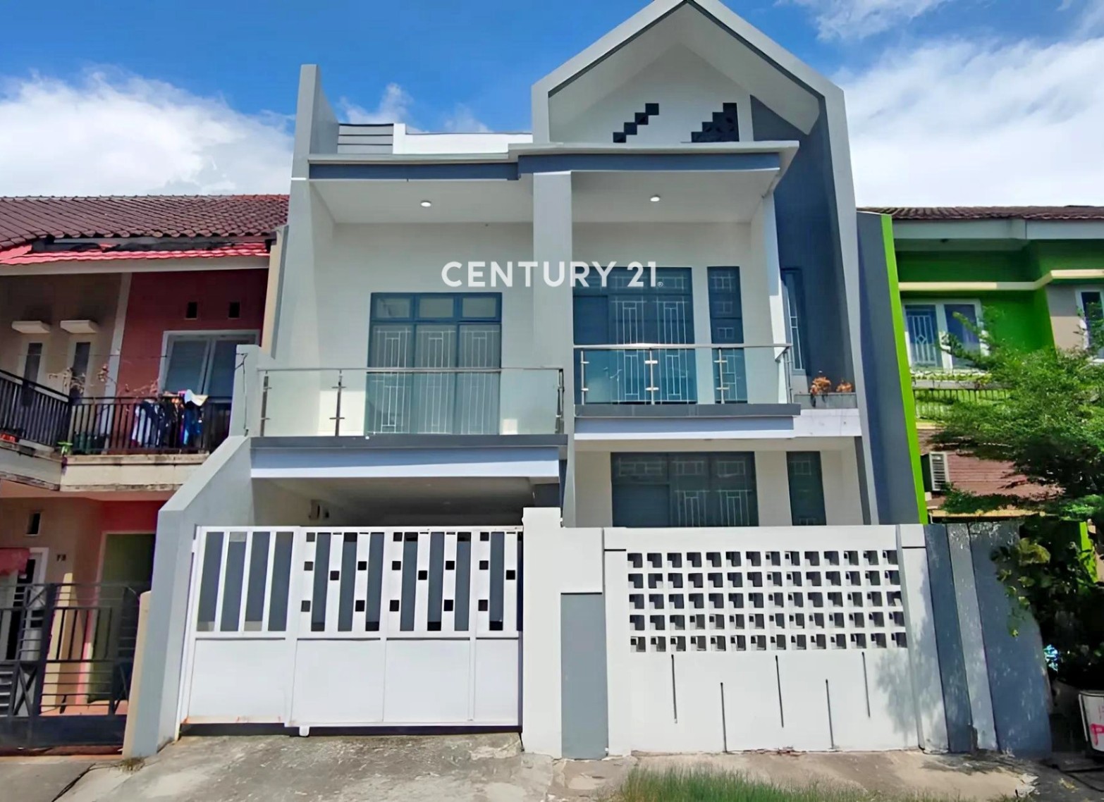 Rumah Strategis Dan Siap Huni Di Jalan Daeng Tata Raya