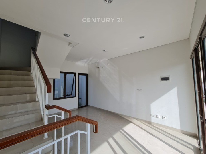 Ruko Savoy Siap Pakai Di JGC Jakarta Timur