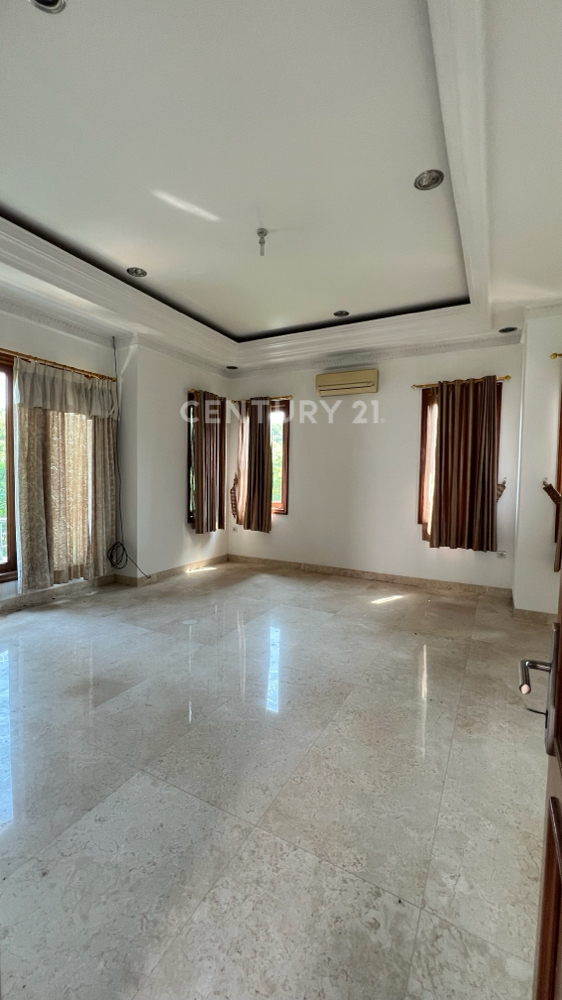 Rumah 2 Lantai Di Gunung Pacific Taman Himalaya Lippo Karawaci 